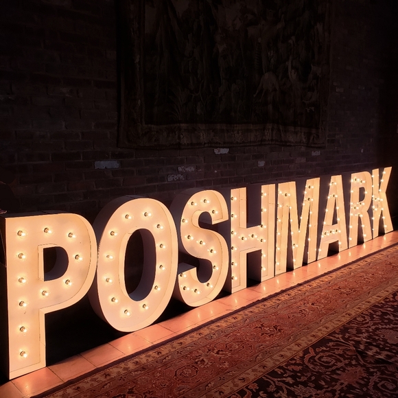 Meet your Posher, Loril - Picture 2 of 4